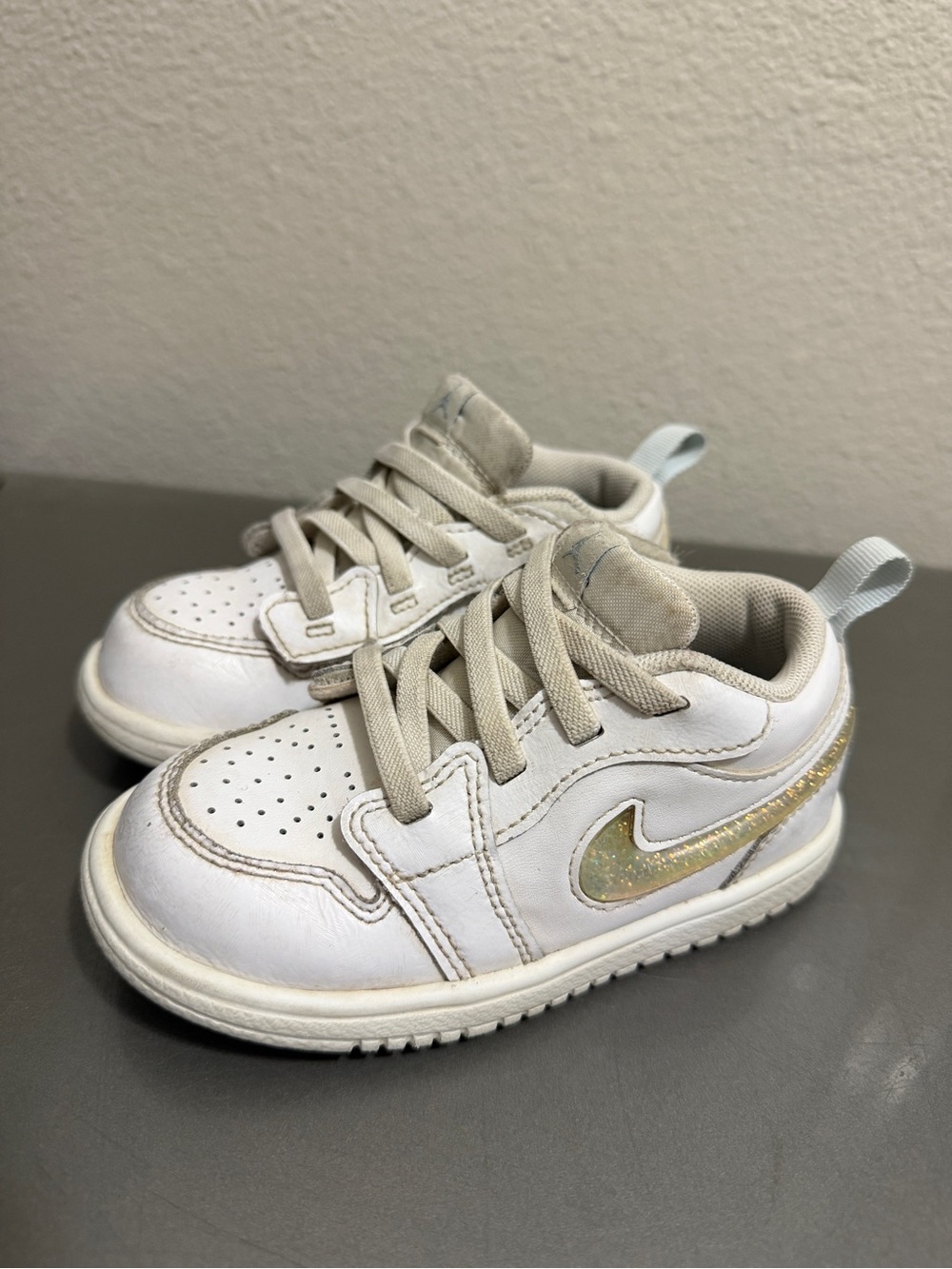 Nike air Jordan’s with glitter swoop size 8c